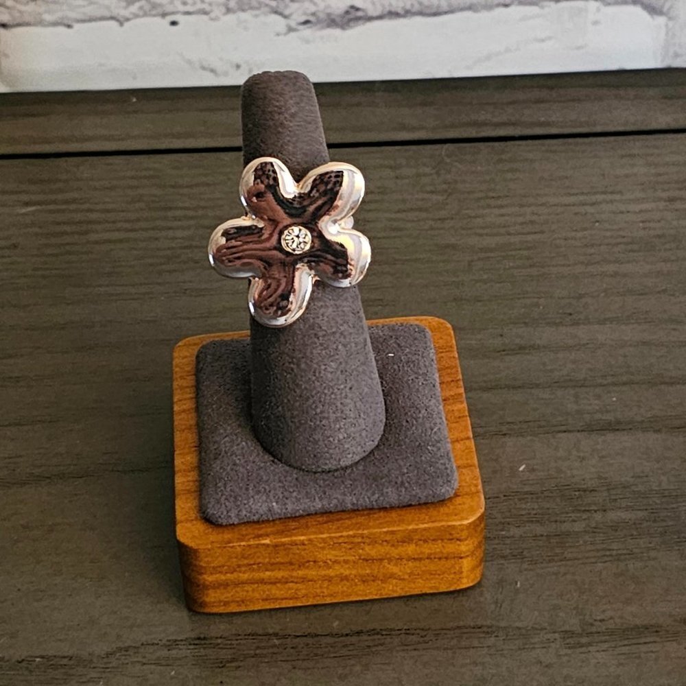 Petals Rose Gold Ring Size 6